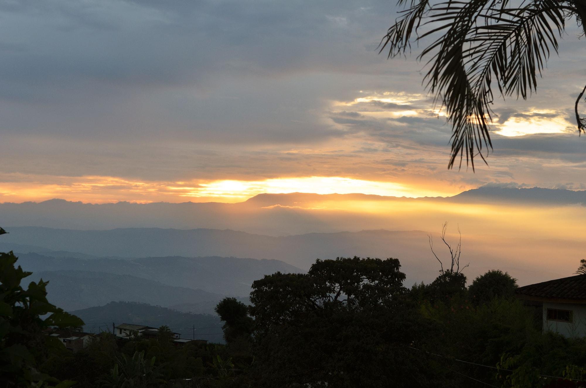 Eco Lodge La Juanita Manizales Exterior photo