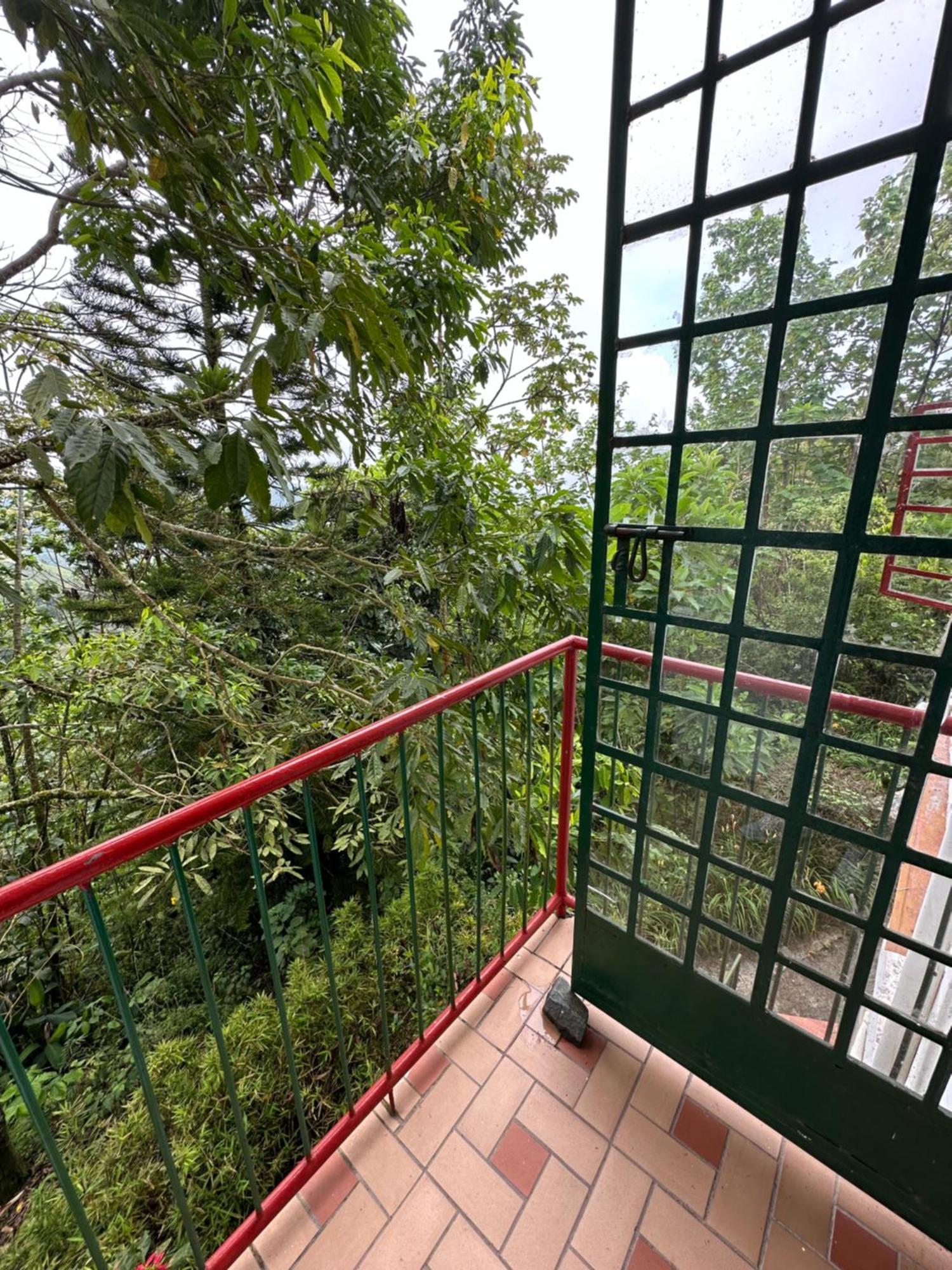Eco Lodge La Juanita Manizales Exterior photo