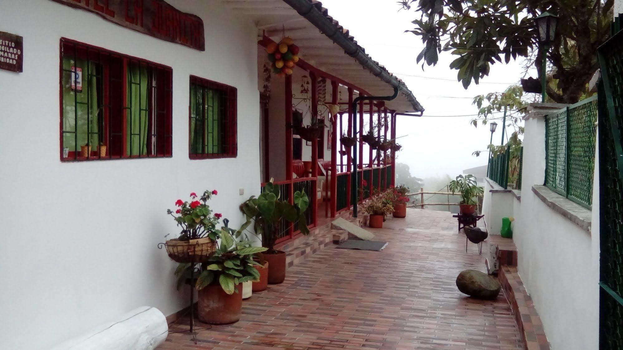 Eco Lodge La Juanita Manizales Exterior photo